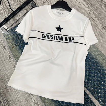 T-shirt femme avec lettres brodées étoilées