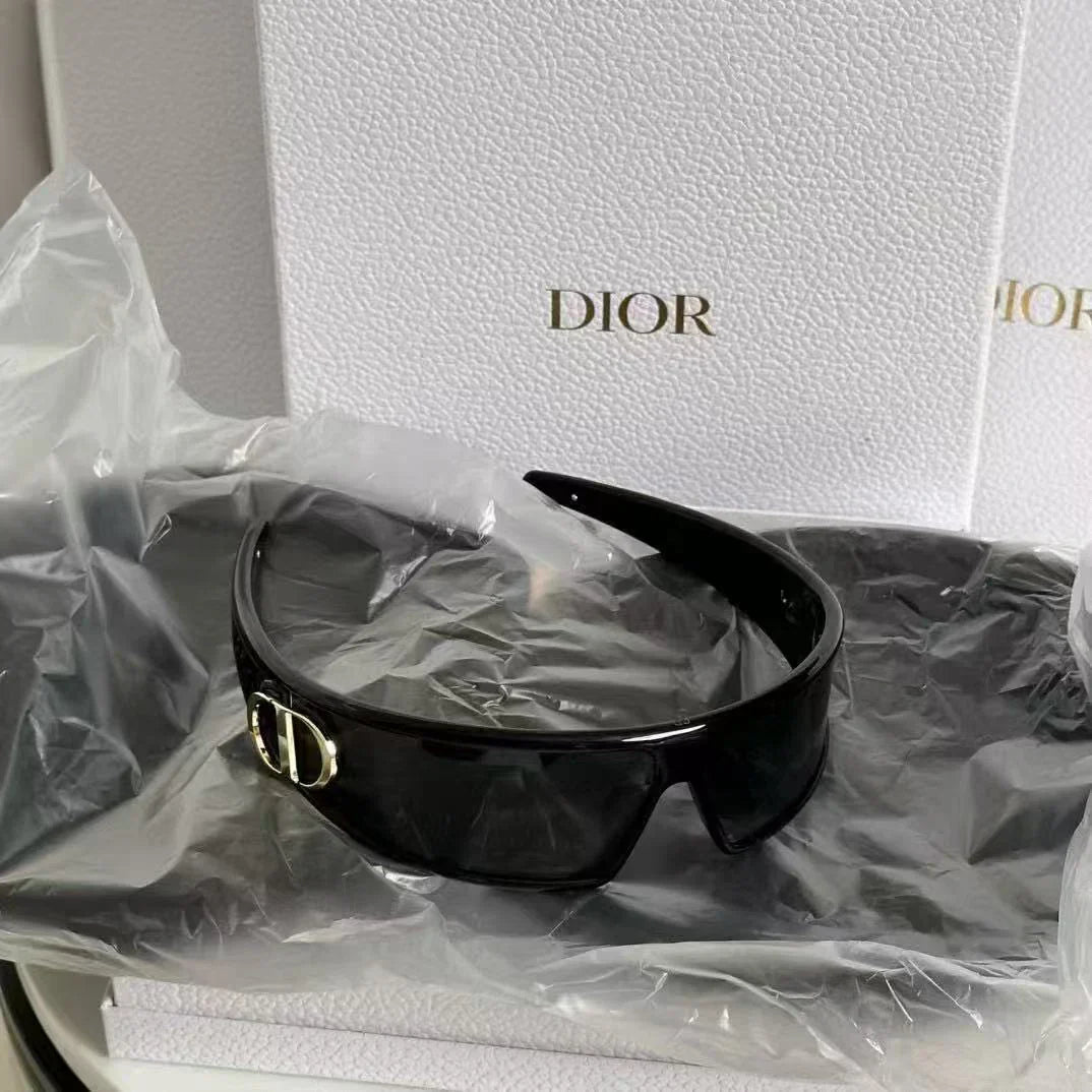 Bandeau de cheveux à la mode, lunettes de soleil tendance