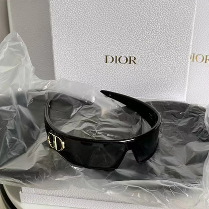 Bandeau de cheveux à la mode, lunettes de soleil tendance