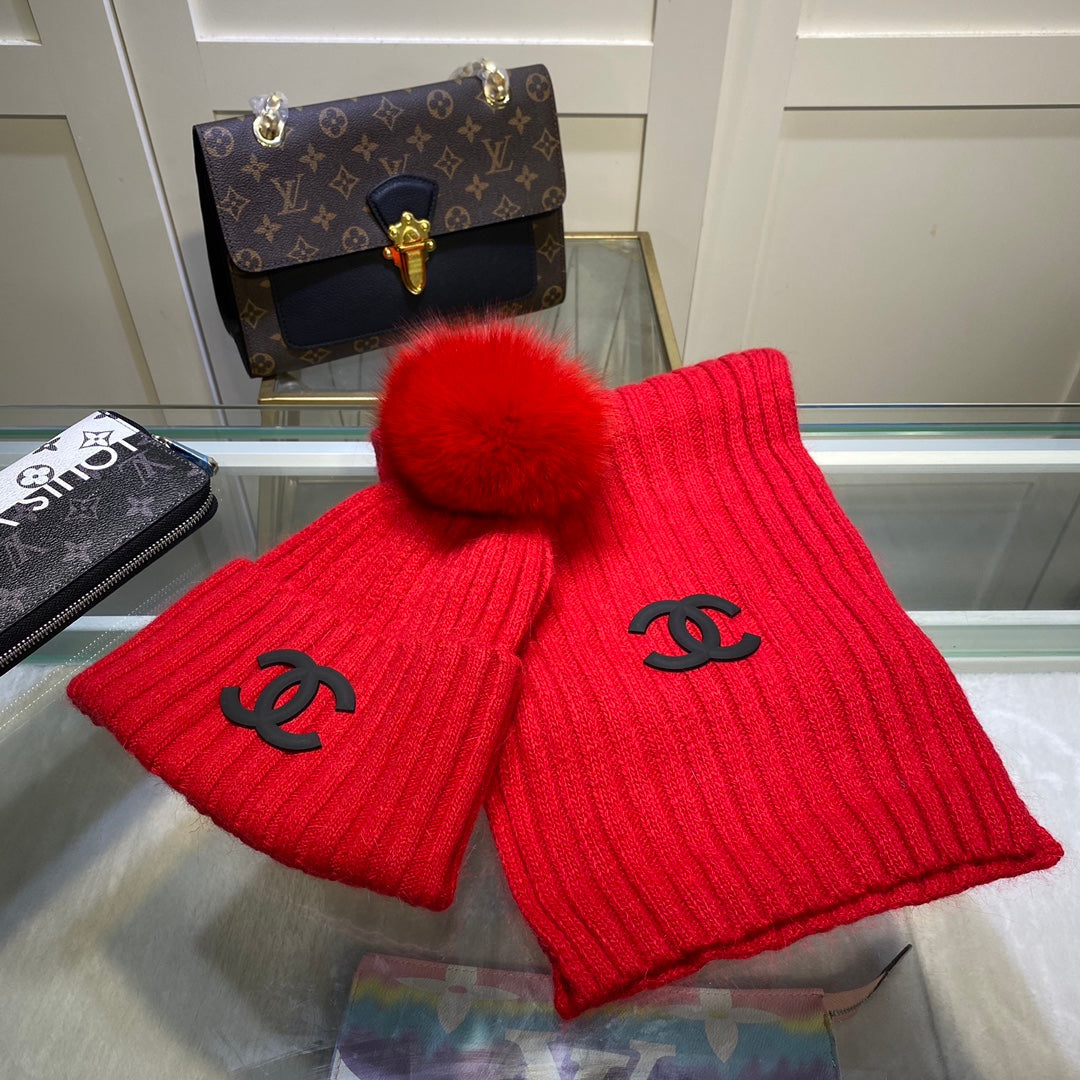 Ensemble Bonnet et Écharpe Tricotés Verticaux Élégants