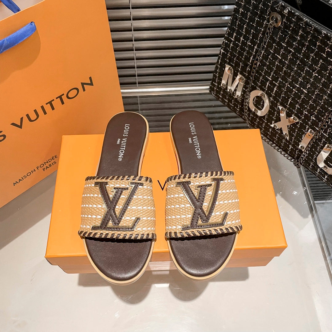 Woven Leather Flat Slippers