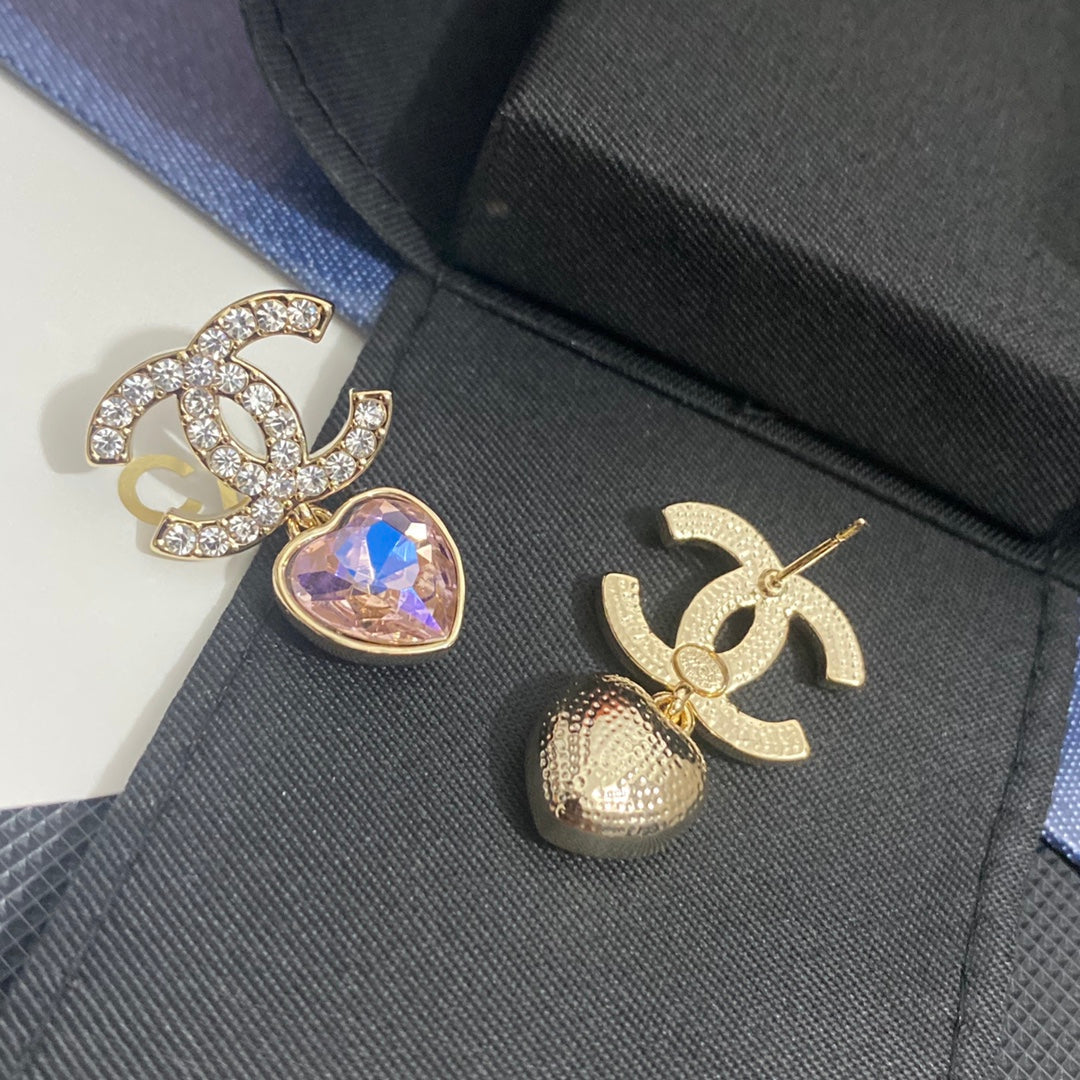 Boucles d'oreilles cœur laser étincelantes en zircon