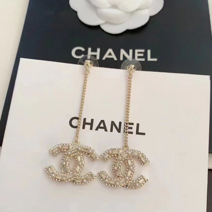 Pendientes Clásicos de Cristal Brillante en Gota