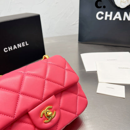 Mini Bolso de Hombro con Cadena