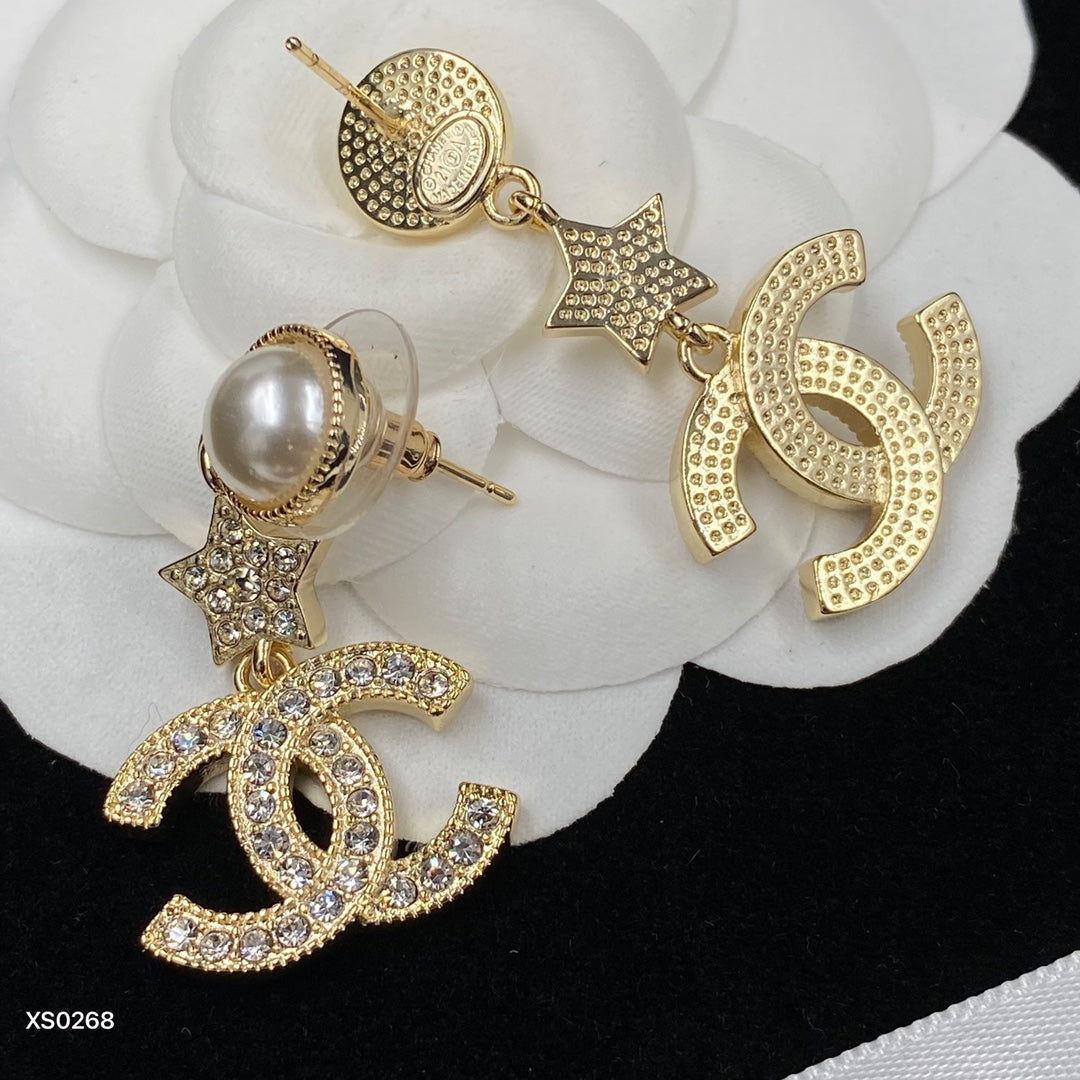 Boucles d'oreilles lettre étoile en zircon étincelant
