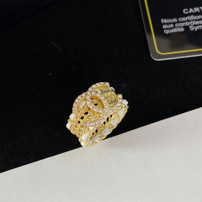 Bague en cuir avec lanière de tempérament