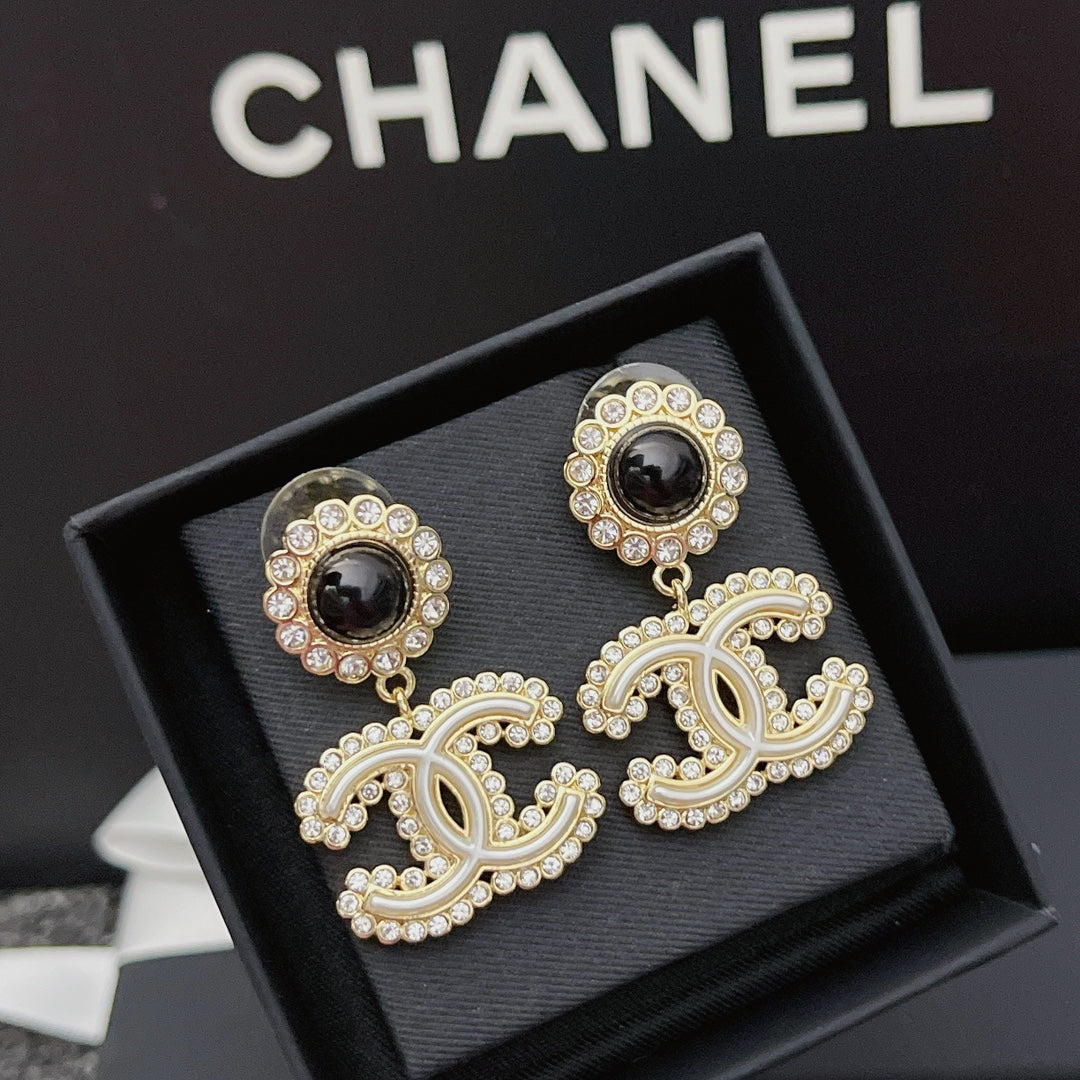 Pendientes de Diamantes y Cristales de Flores