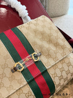 Vintage Monogram Canvas Shoulder Bag 🤎