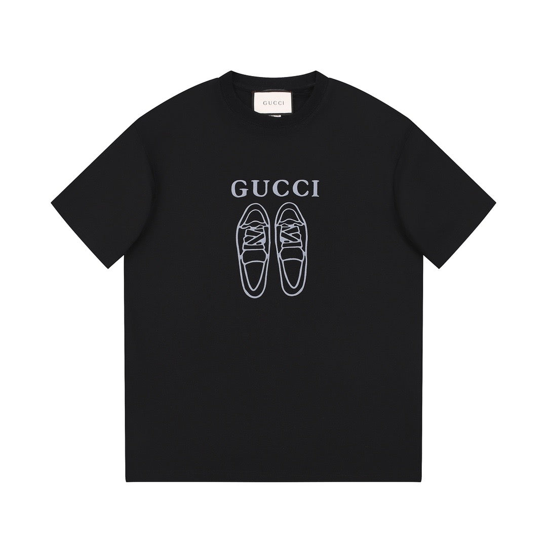T-shirt imprimé chaussures