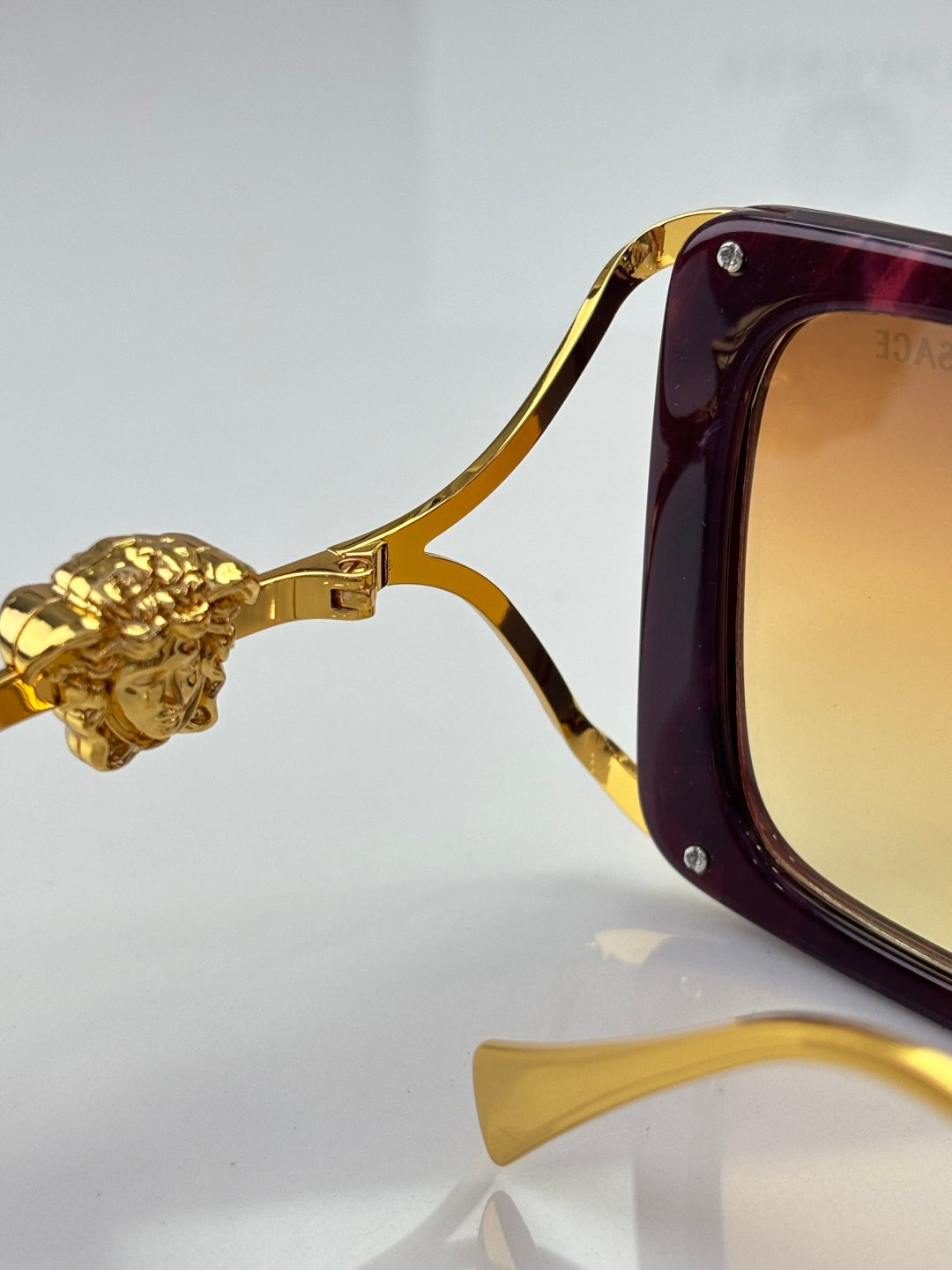 6 Color Square Chain Temple Sunglasses - VE4502U