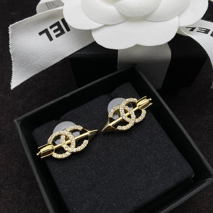 Pendientes de circonita con forma de flecha de Cupido