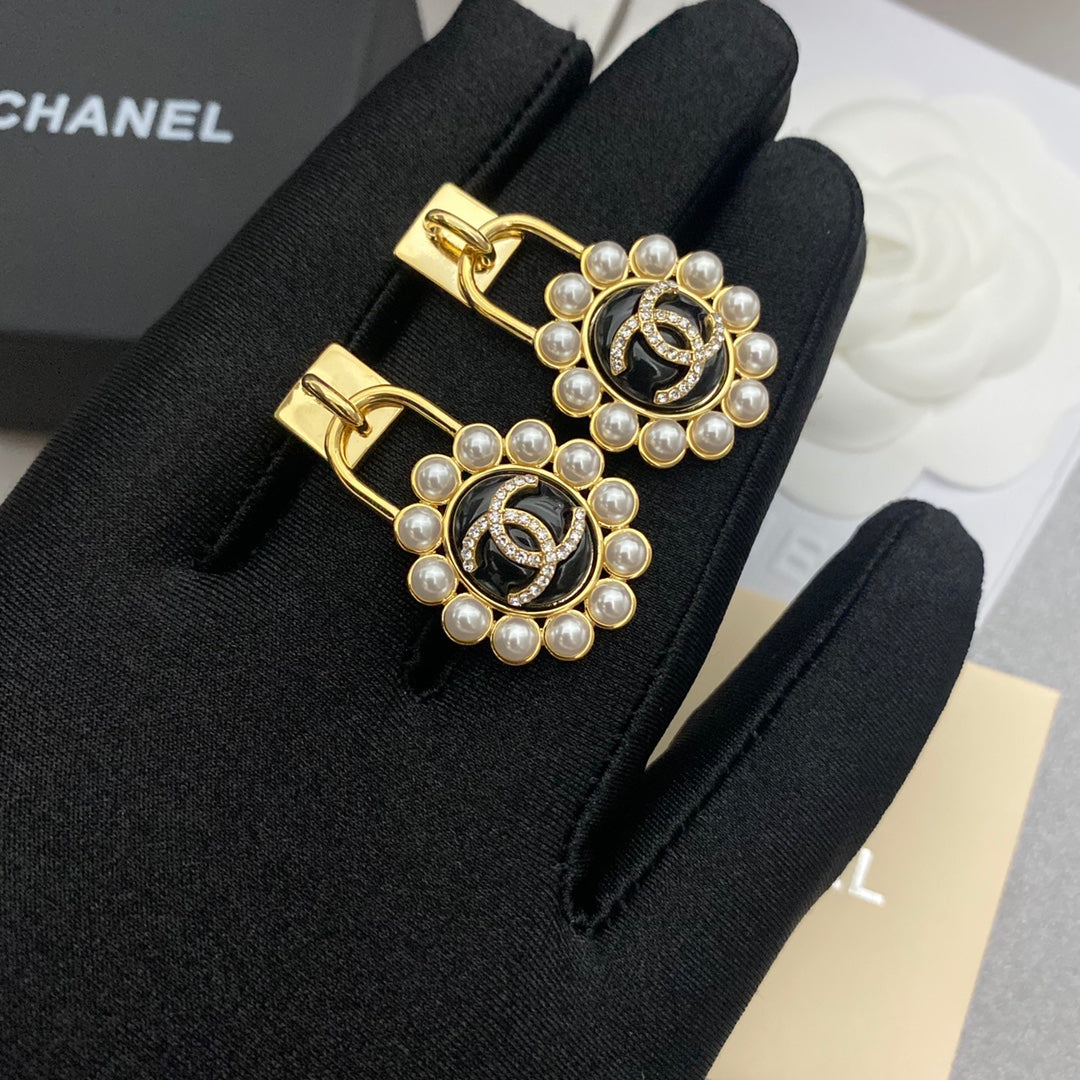 Boucles d'oreilles perles et cadenas
