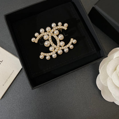 Broche de mode classique