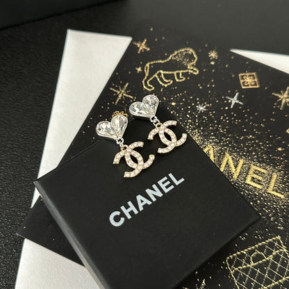 Boucles d'oreilles en diamant en forme de cœur
