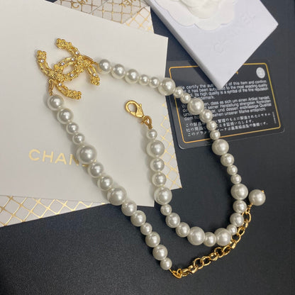 Collar de Clavícula con Perlas Irregulares