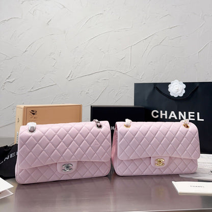 Bolso clásico de solapa de cuero