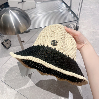 Sombrero tipo pescador de paja a la moda