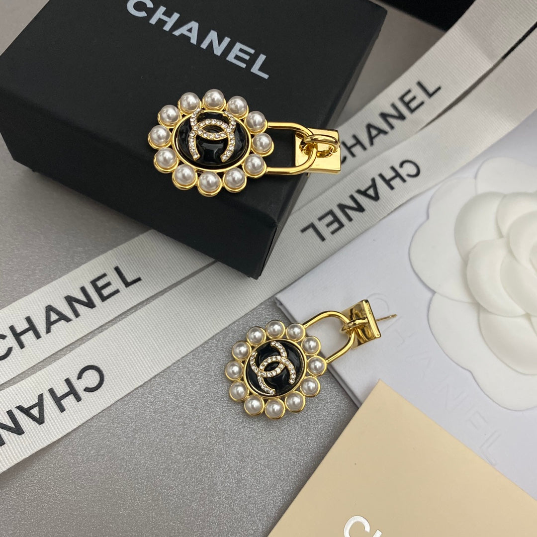 Boucles d'oreilles perles et cadenas
