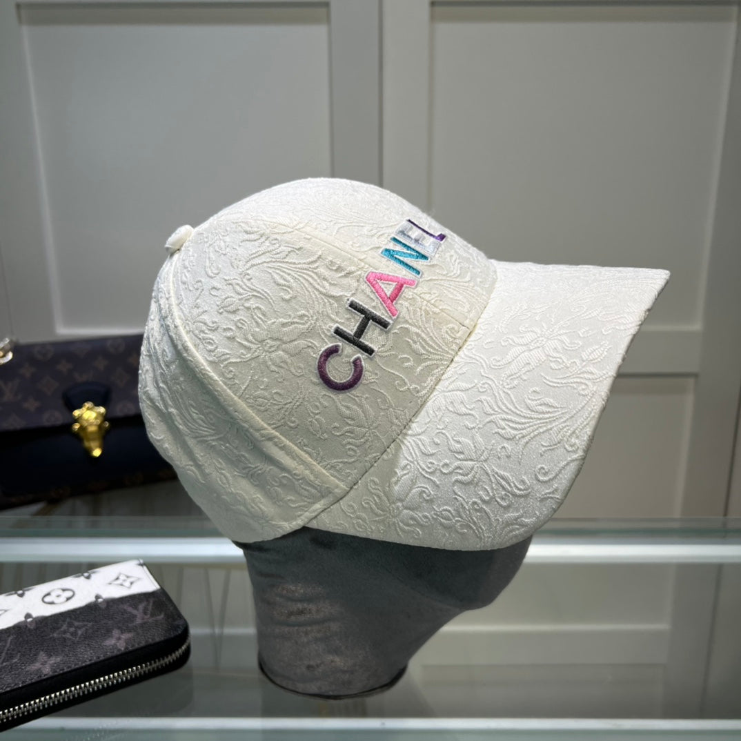 Casquette de baseball brodée colorée à motif 3D