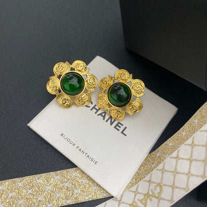 Nuevos pendientes de esmeraldas