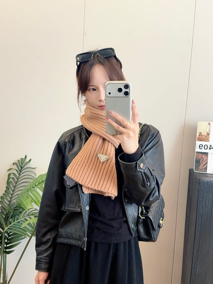 💰 New Classic Couple's Lambswool Scarf 📦 – Elegant & Minimalist