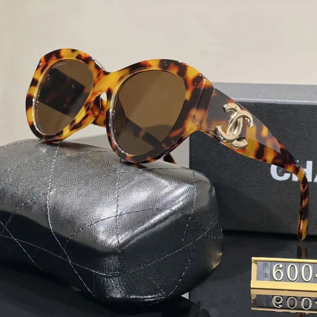 Gafas de sol clásicas de moda para mujer con protección UV