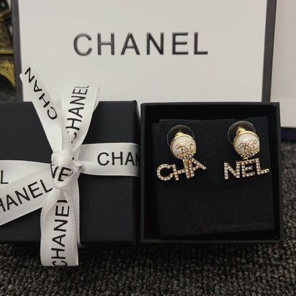 Pendientes de botón de oro Pearly Whi