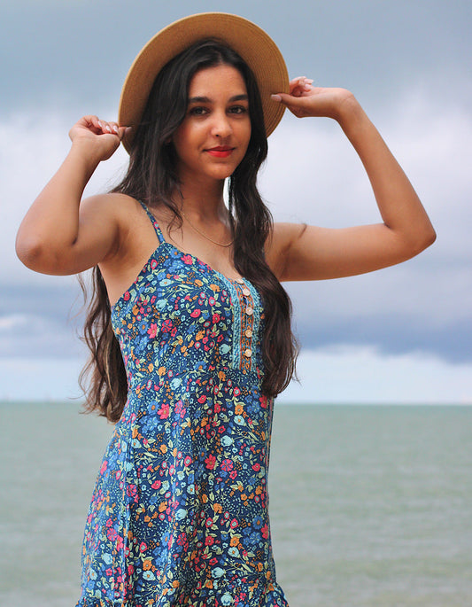 Minivestido Midnight Wild Flower con tirantes finos