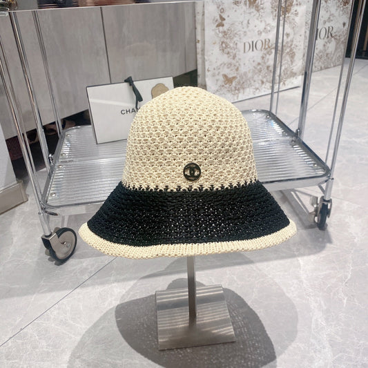 Chapeau bob en paille tendance