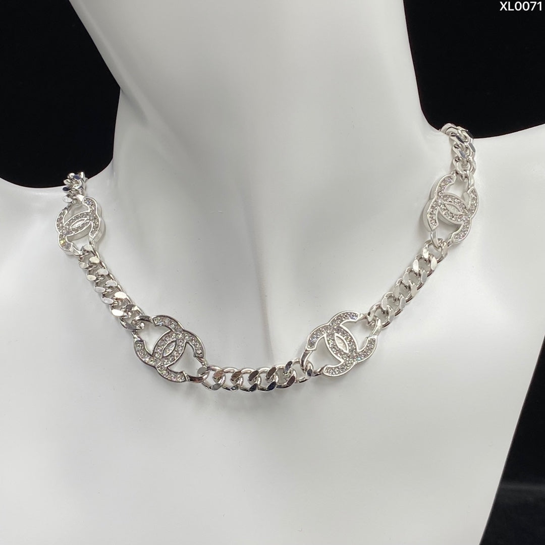 Collier Zircon Double C