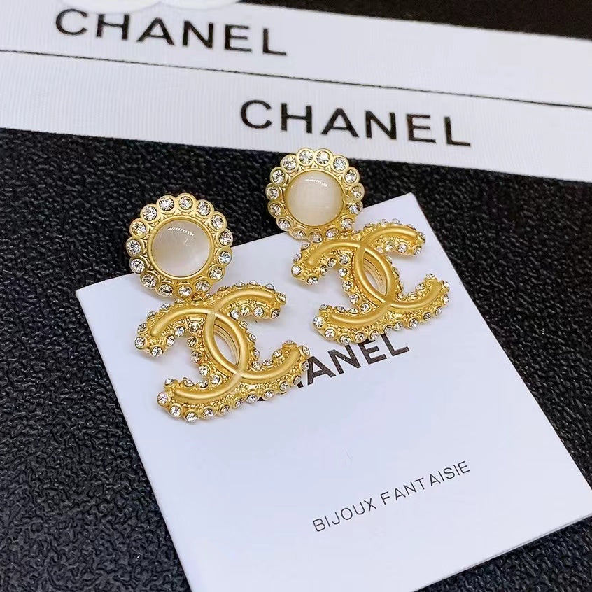 Nuevos pendientes de oro de cristal de lujo