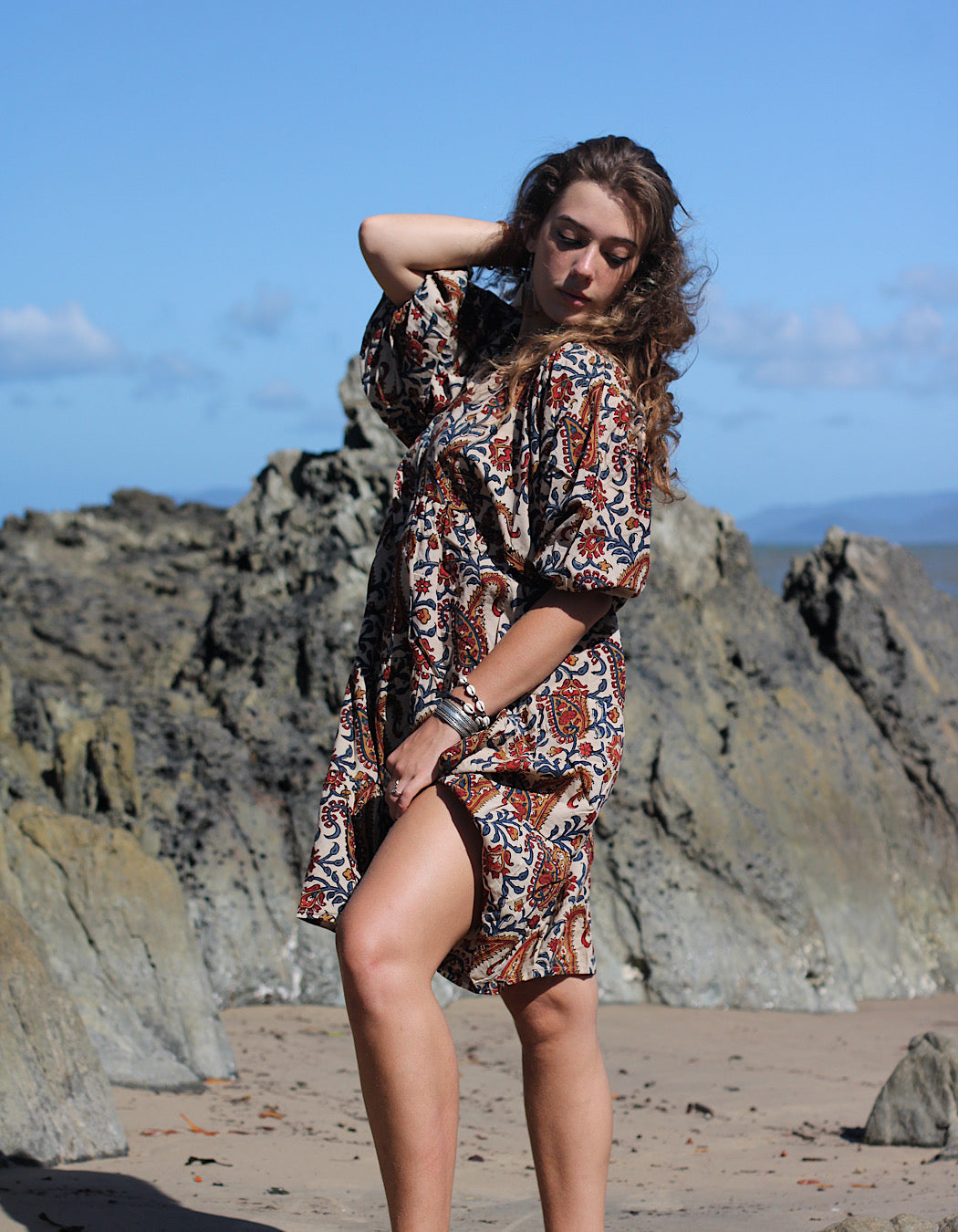 Robe courte Neera Rani