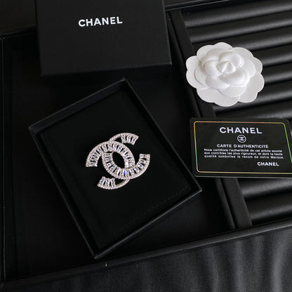 Broche en diamant de cristal trempé