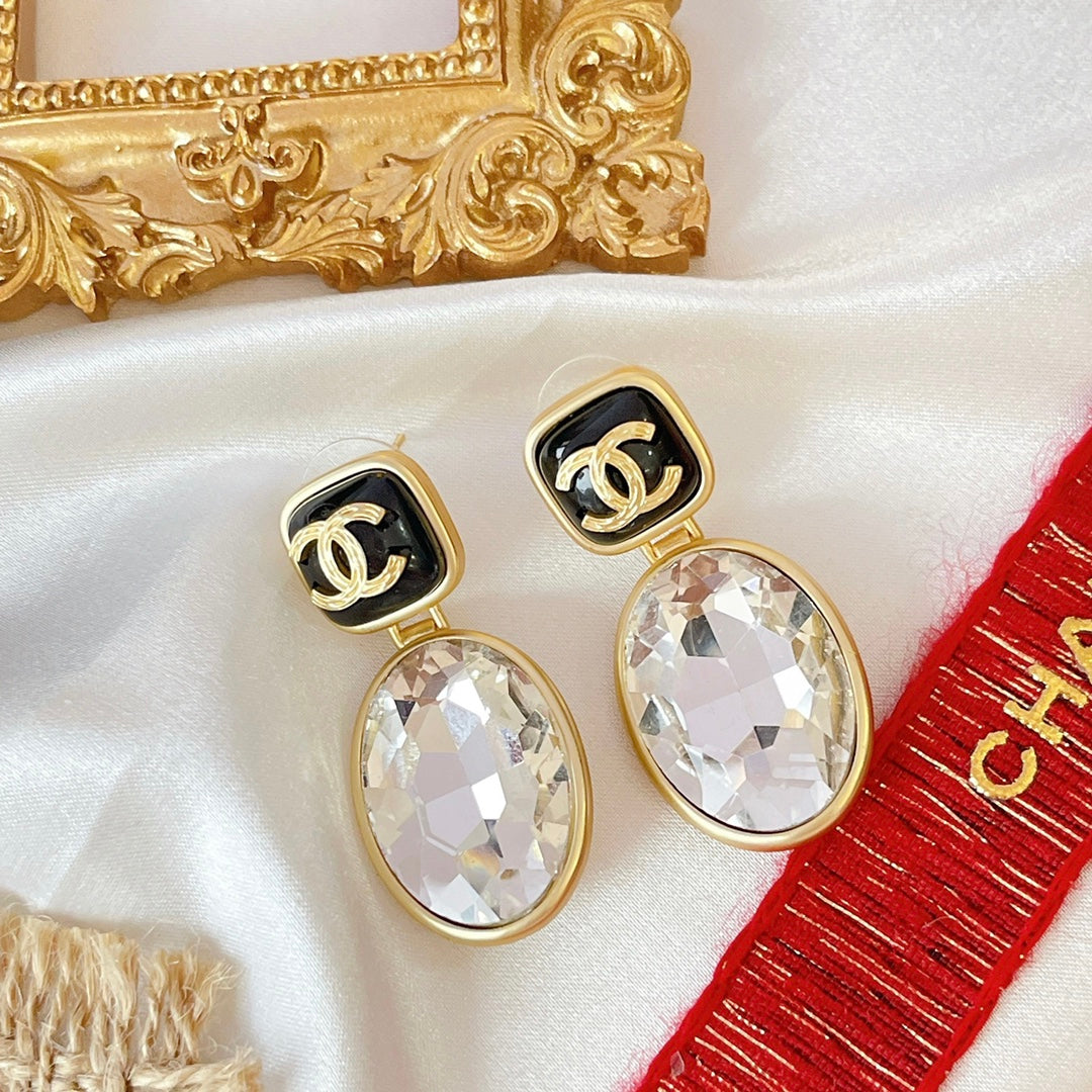 Pendientes colgantes ovalados de diamantes vintage