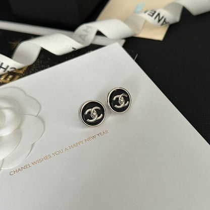 Mini Pendientes Redondos Vintage de Botón