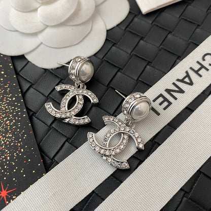 Pendientes de perlas y diamantes