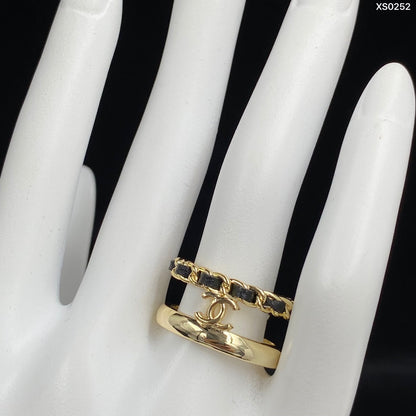 Bague ouverte en cuir avec cordon de tempérament