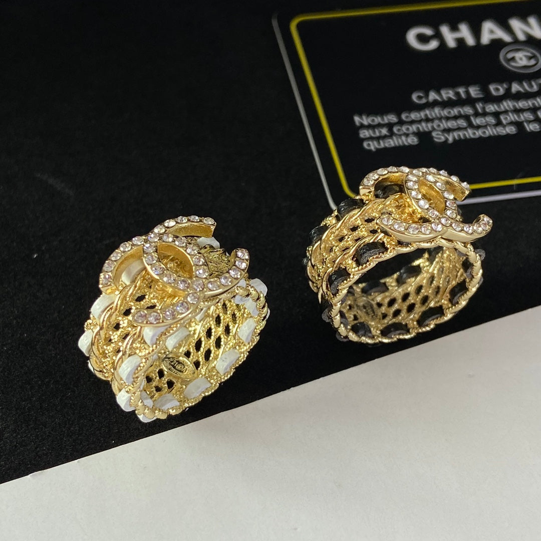 Bague en cuir avec lanière de tempérament