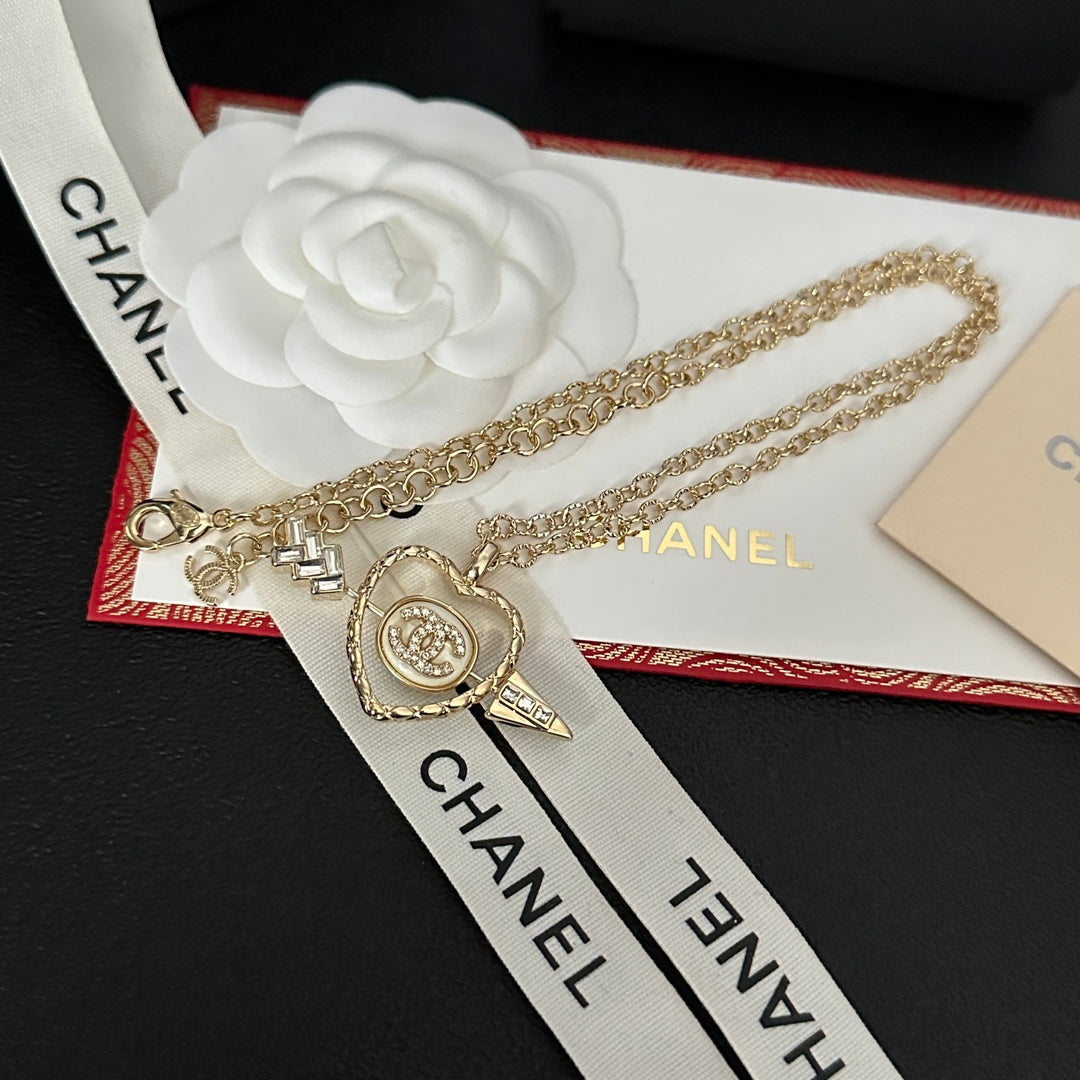 Collier en diamant Cœur et Flèche