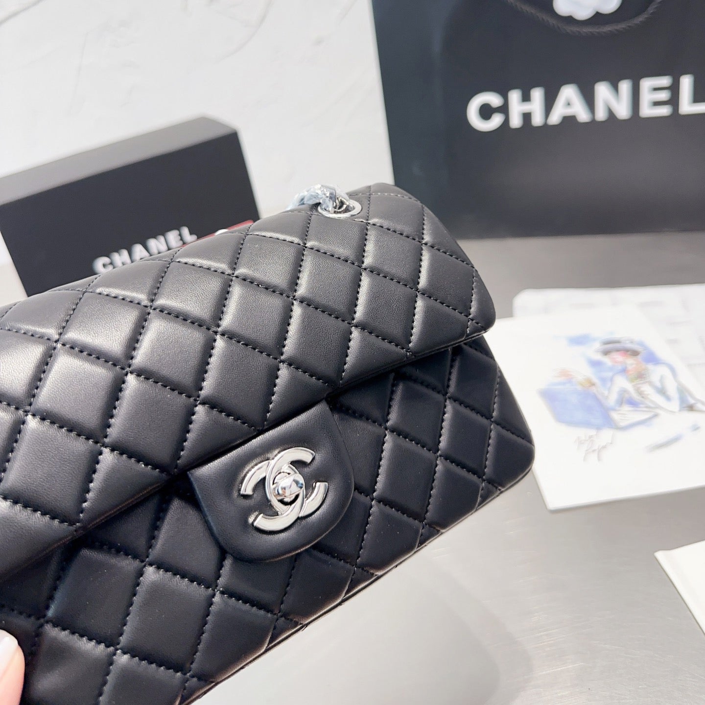 Sac Classique à Rabat, petite taille, finition argentée