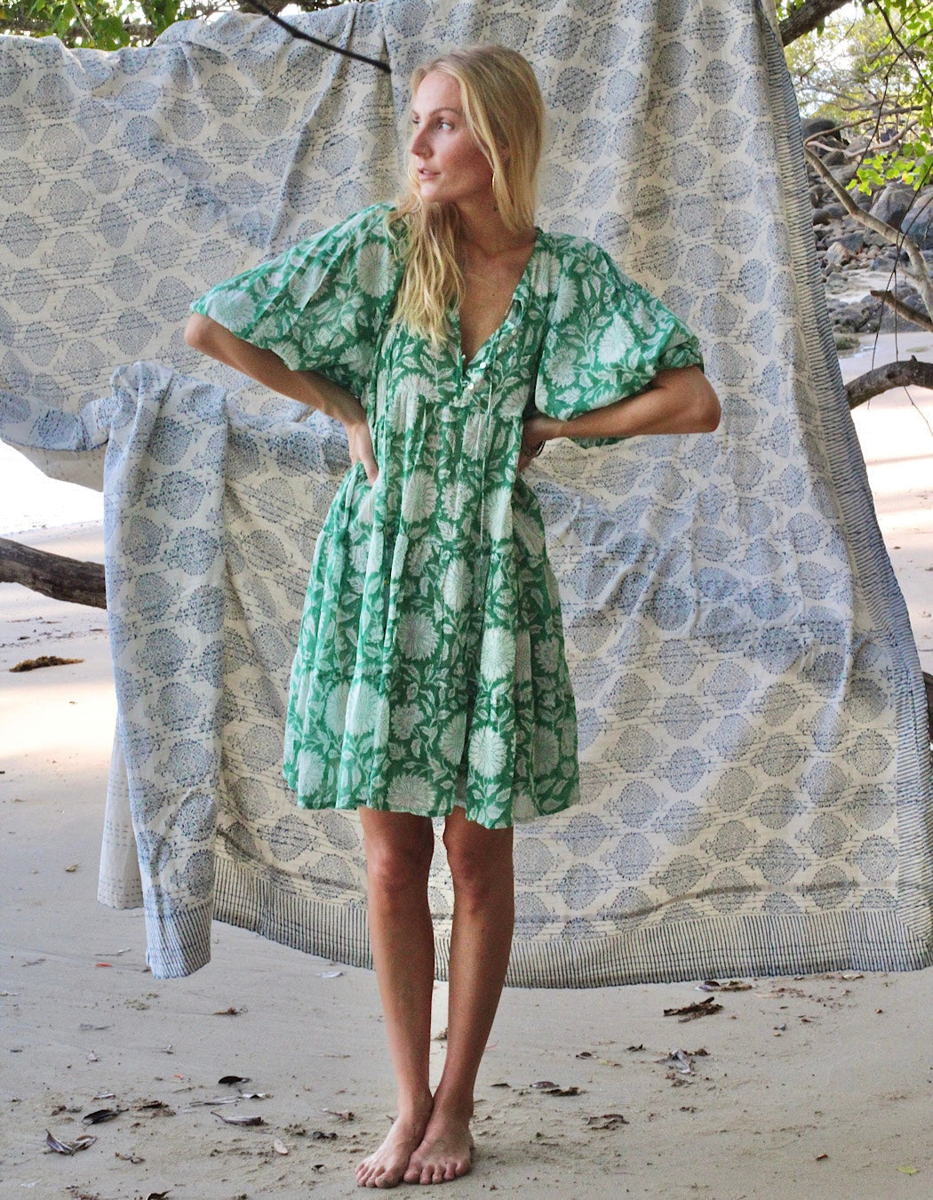 Robe Courte Émeraude Neera - Doublée