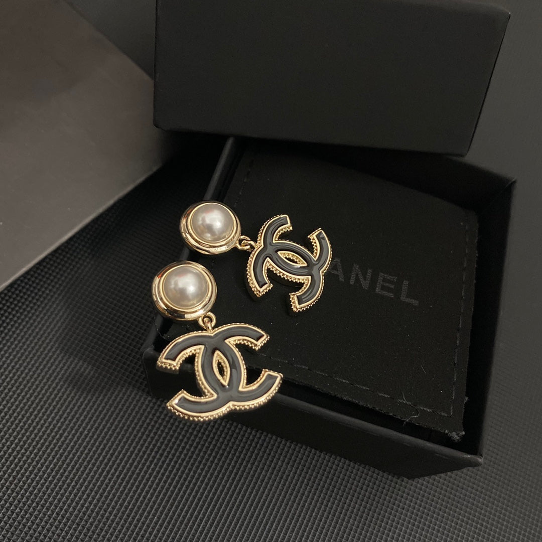 Boucles d'oreilles en époxy nacré Tempérament