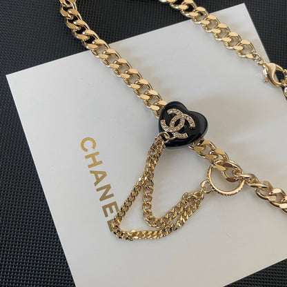 Collar con Colgante de Corazón