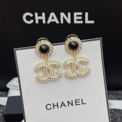 Pendientes de Diamantes y Cristales de Flores