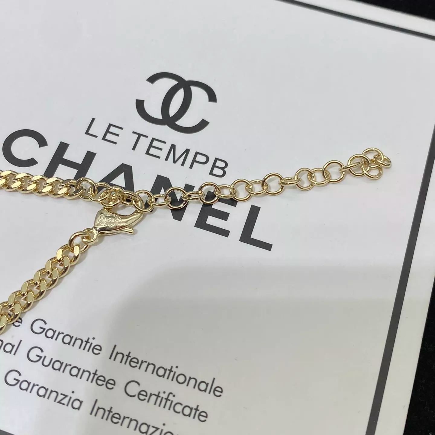 Collar con colgante largo de estrella premium