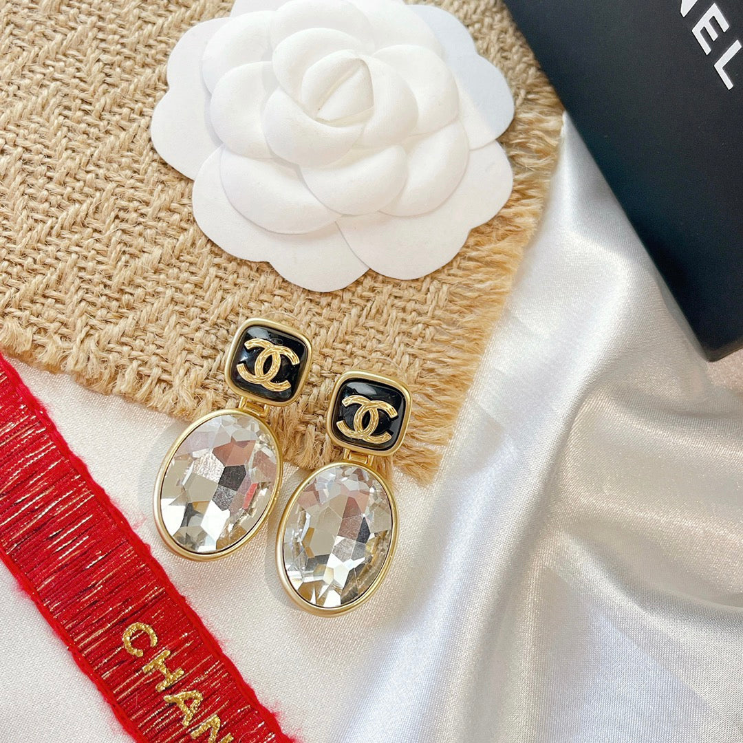 Pendientes colgantes ovalados de diamantes vintage