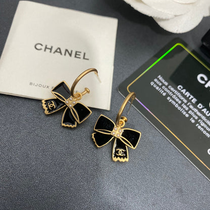 Pendientes bonitos con lazo