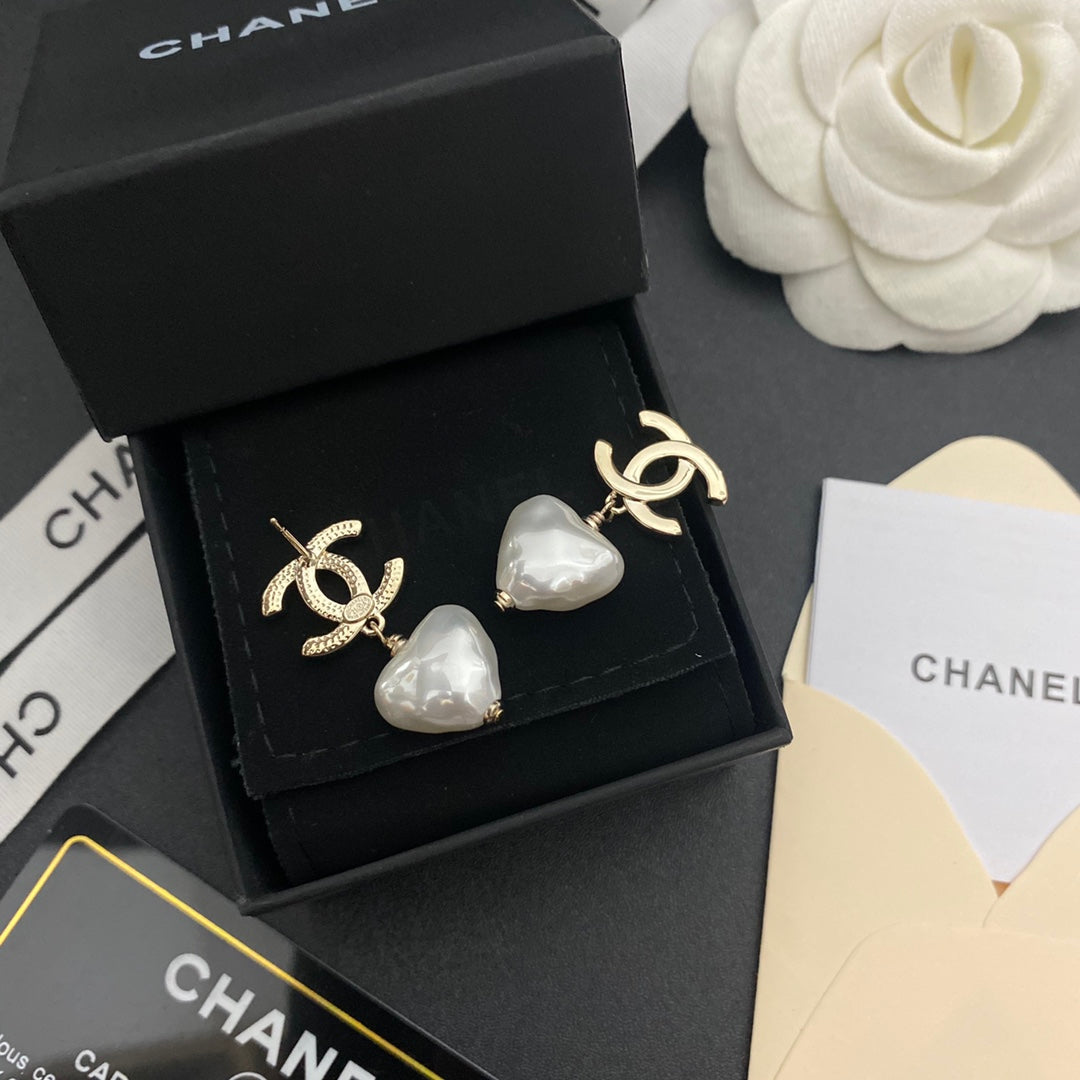 Pendientes de gota de perla en forma de corazón