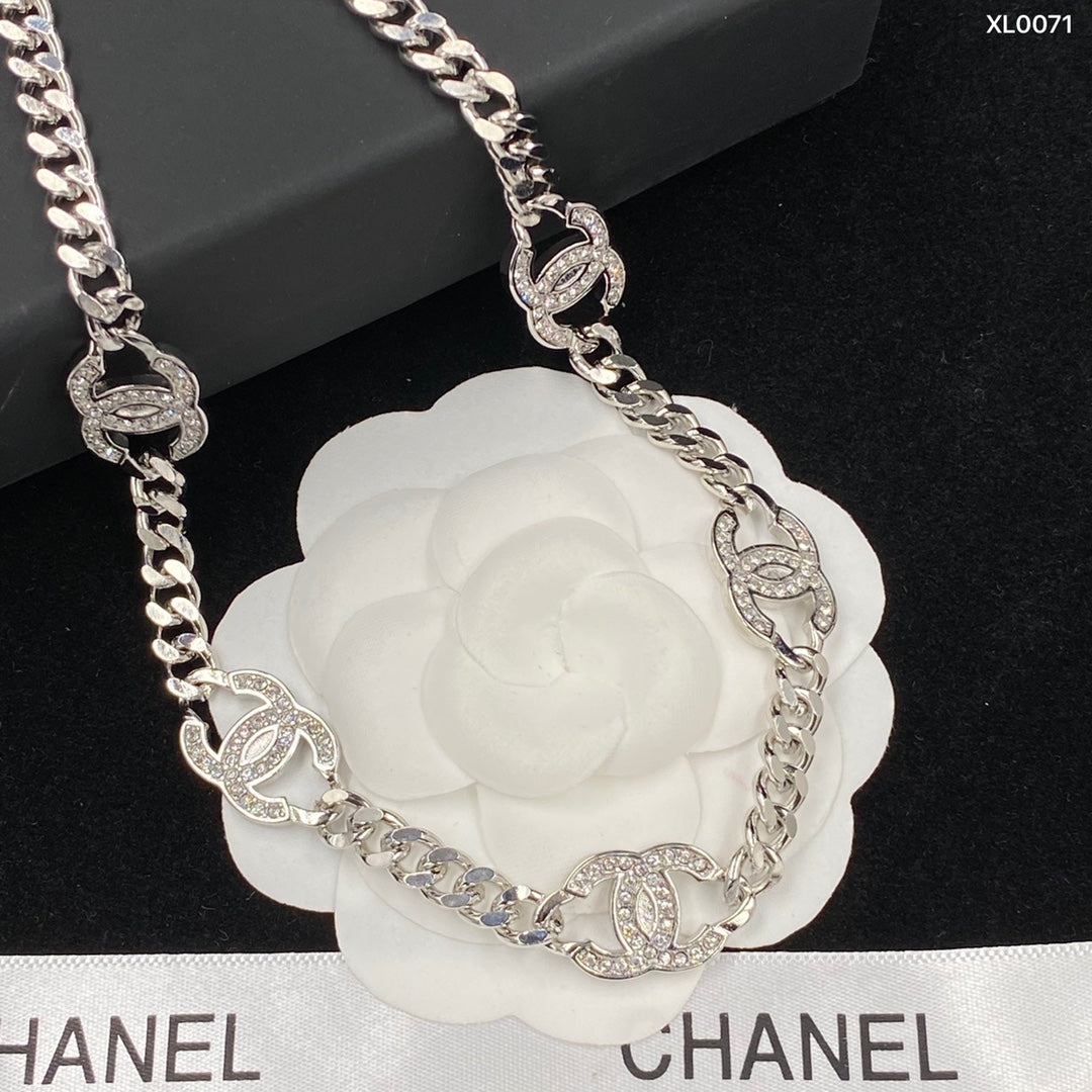 Collier Zircon Double C