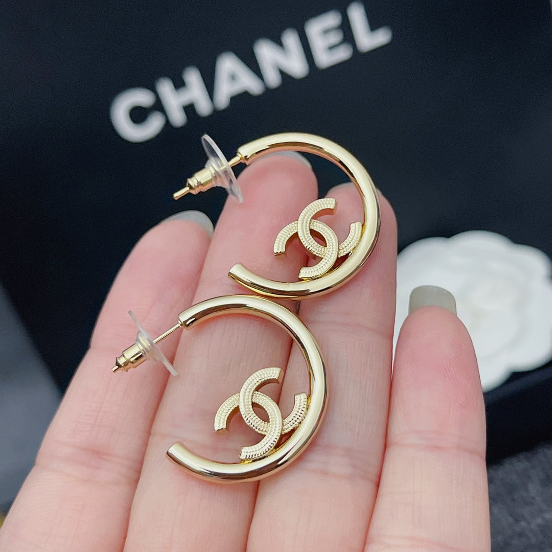 Boucles d'oreilles créoles demi-cercles Or Premium